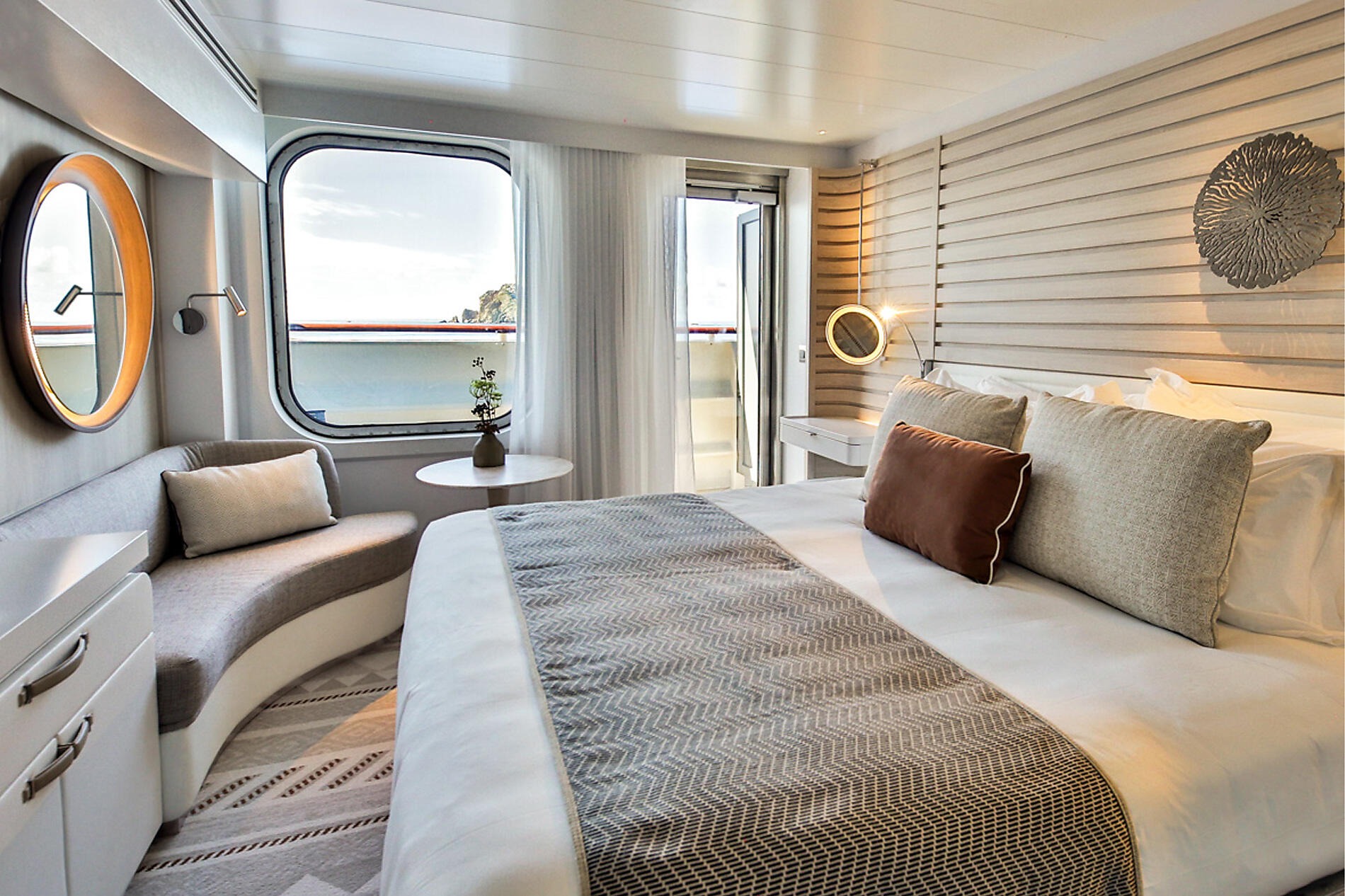 Deluxe Stateroom
