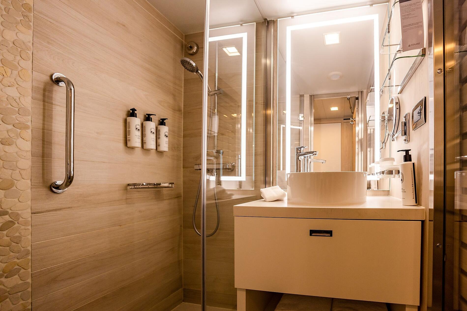 Deluxe Stateroom