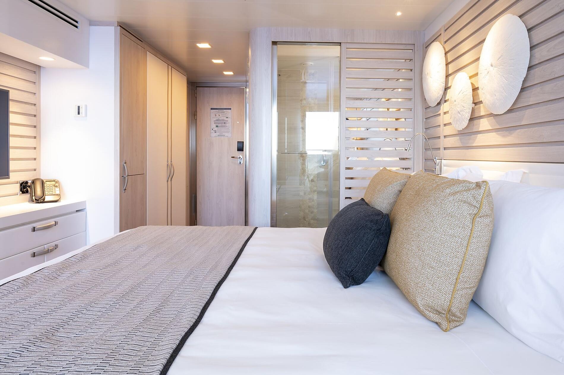 Deluxe Stateroom