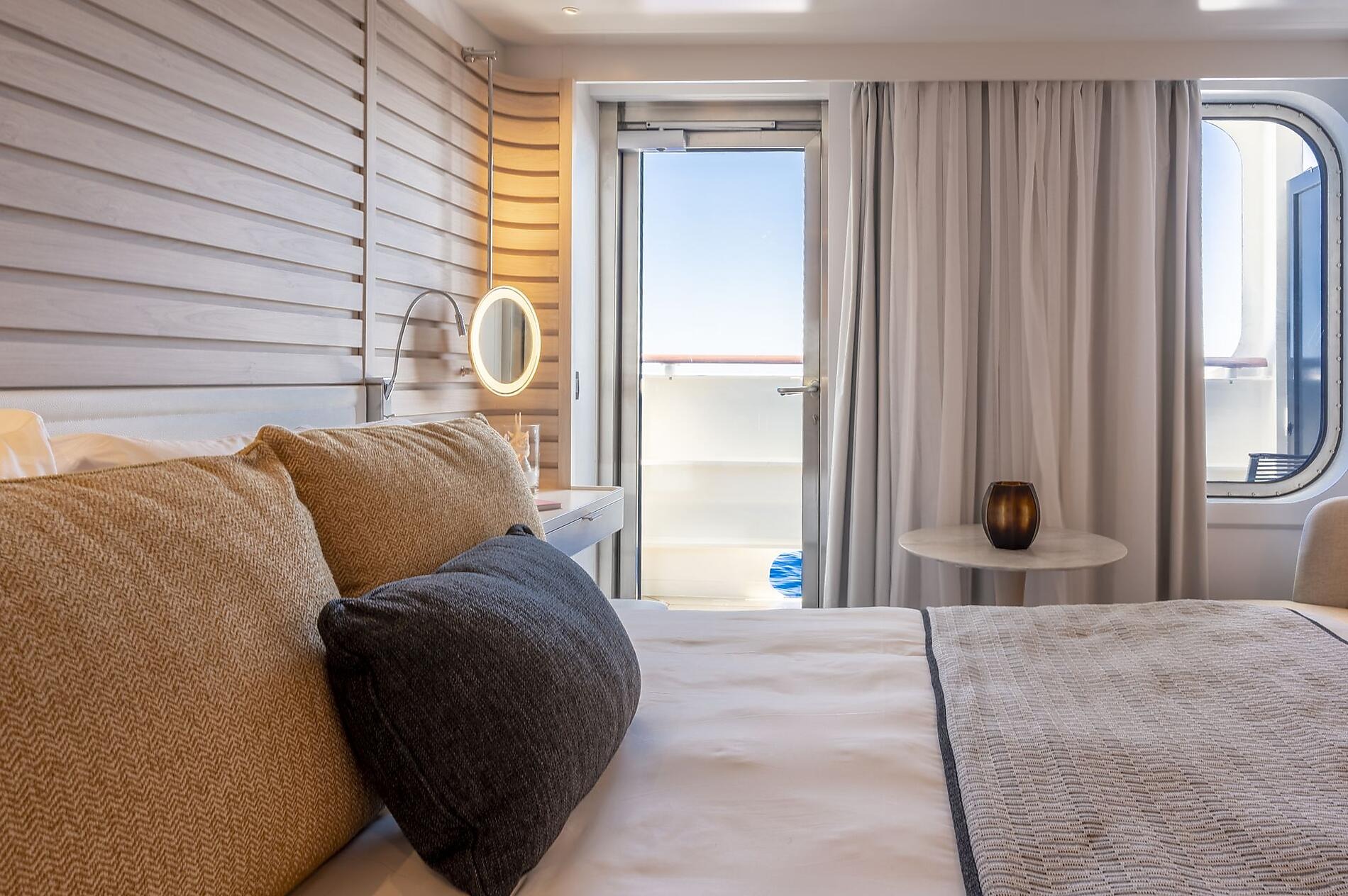 Deluxe Stateroom