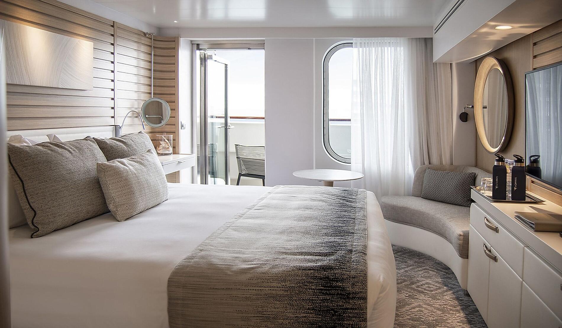 Deluxe Stateroom