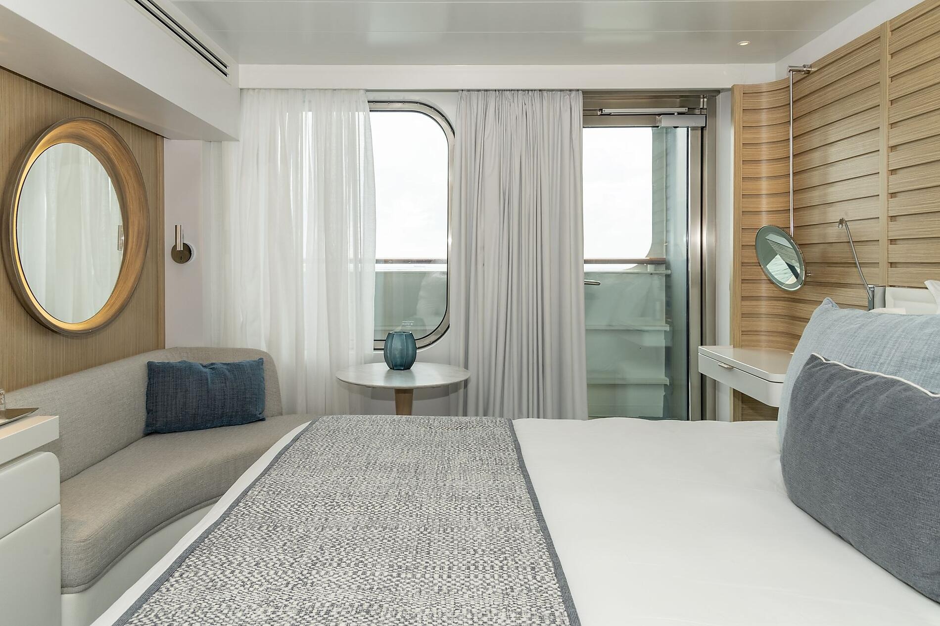 Deluxe Stateroom