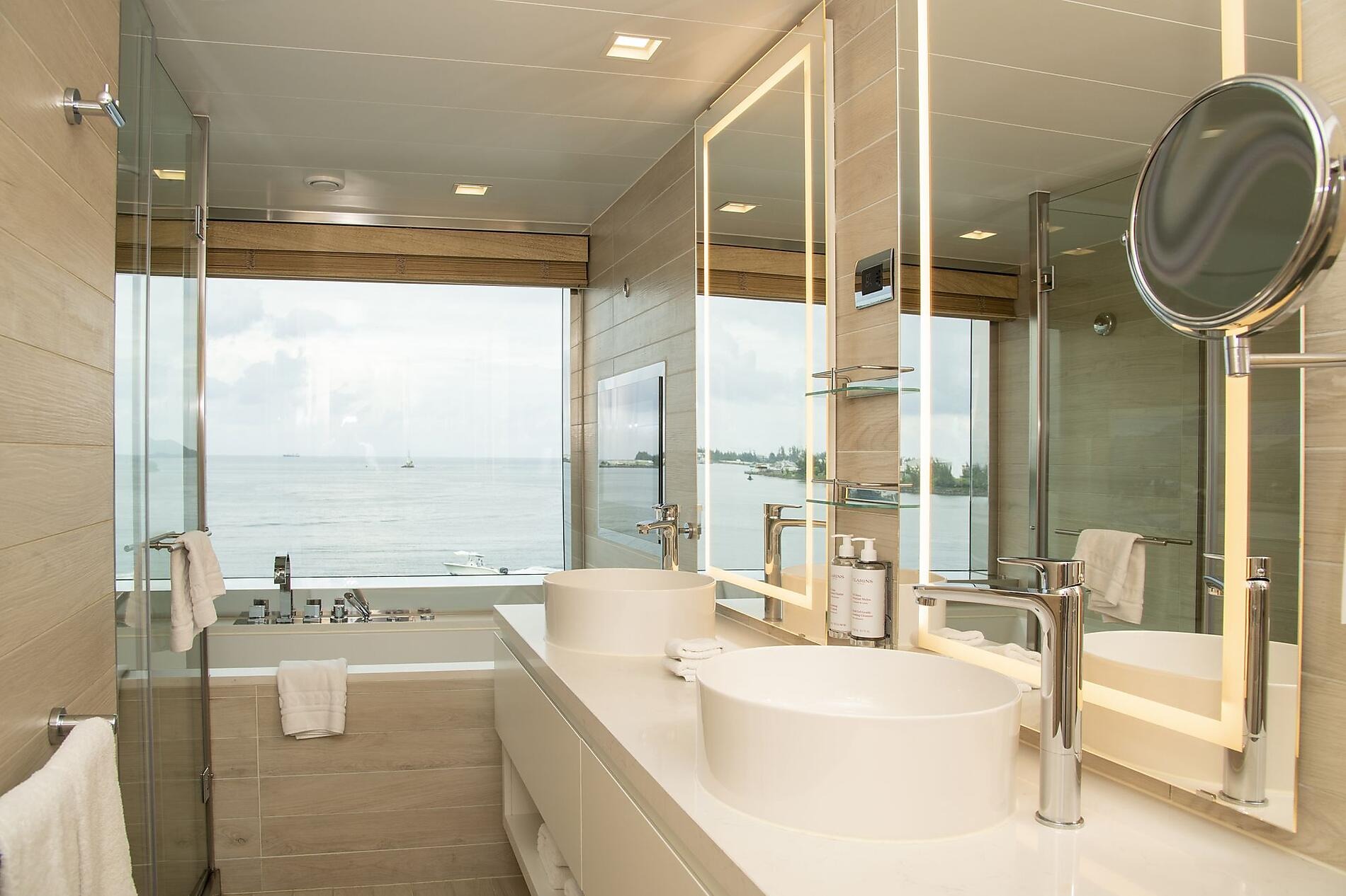 Grand Deluxe Suite