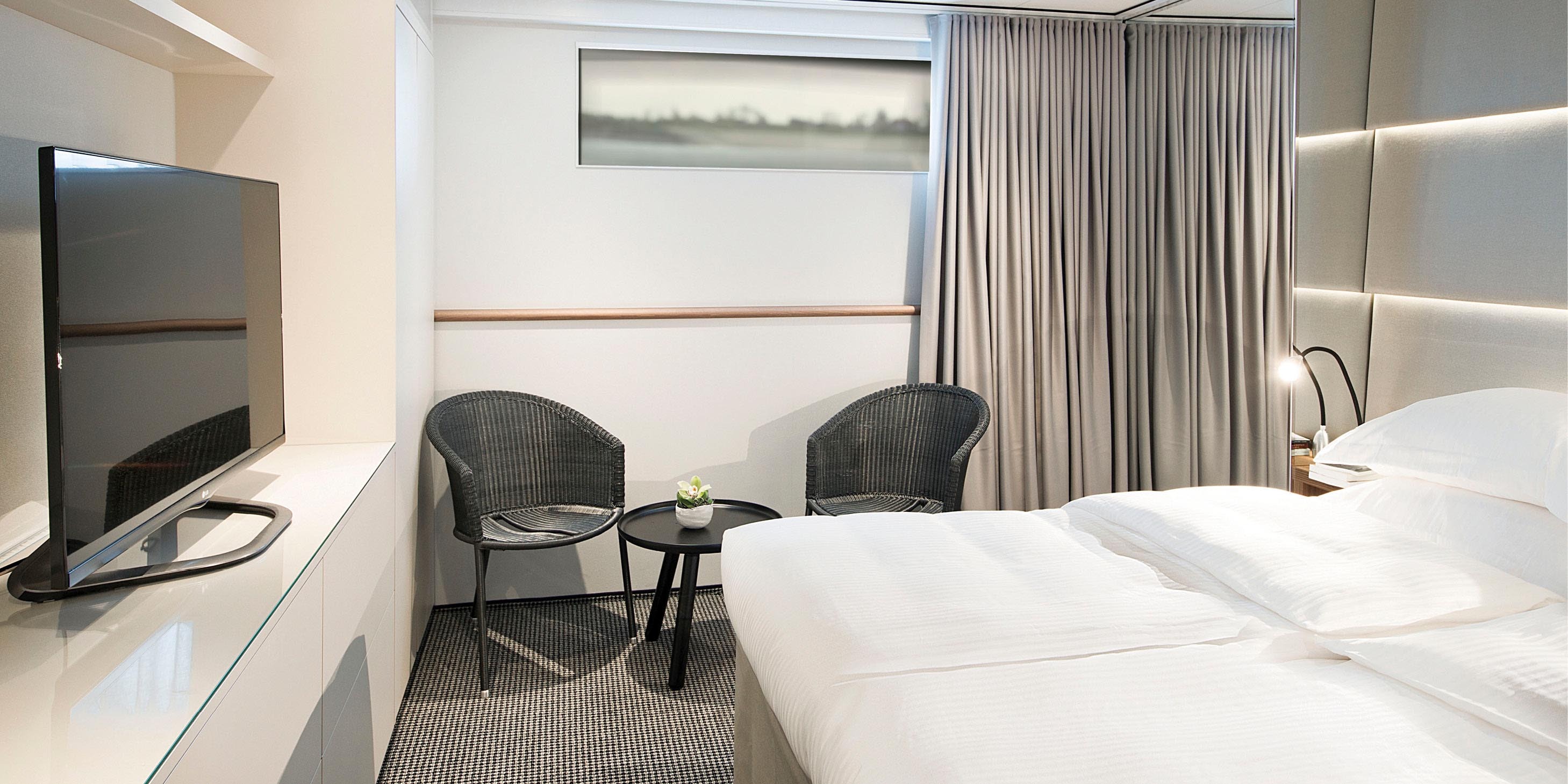 Emerald Stateroom
