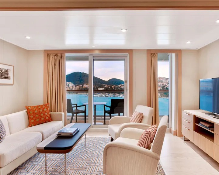 Penthouse Junior Suite