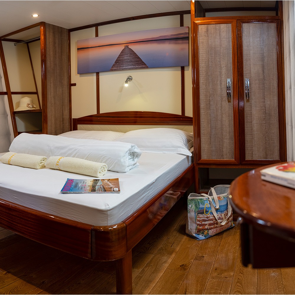 Category B cabin