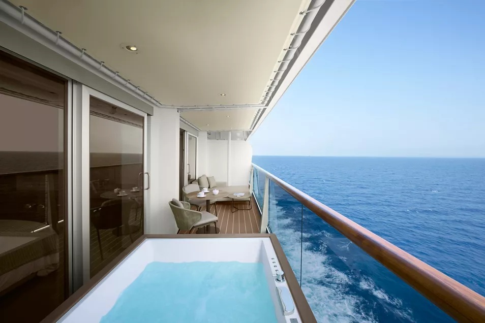Cove Residence with Whirlpool