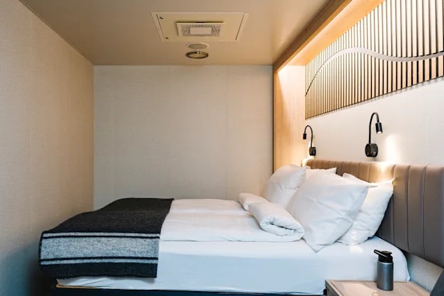 Polar Inside Cabin for 2 travelers