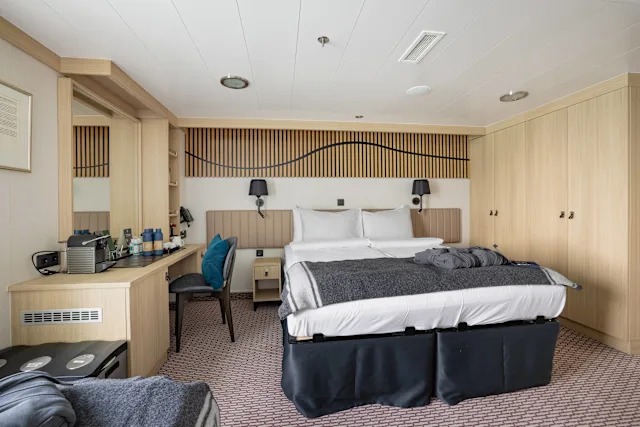 Expedition Suite Mini Suite for 4 travelers
