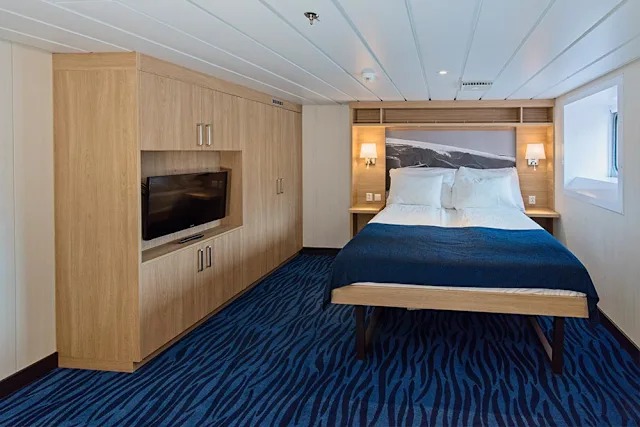 Expedition Suite Mini Suite for 4 travelers