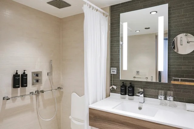 Expedition Suite Large Suite