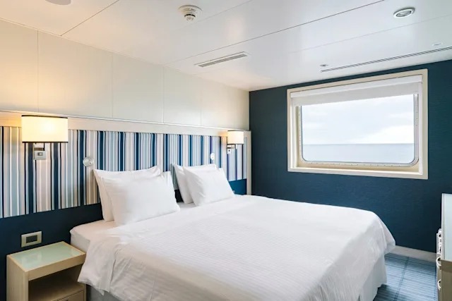 Explorer Cabin, Expedition Deck