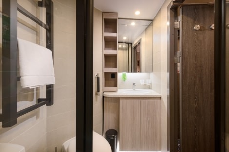 Quadruple Porthole