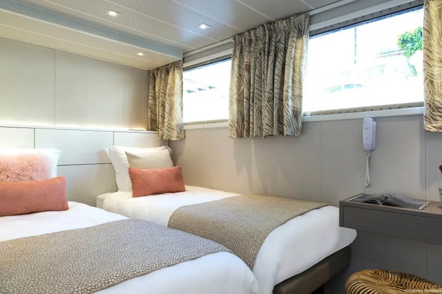 Double Cabin
