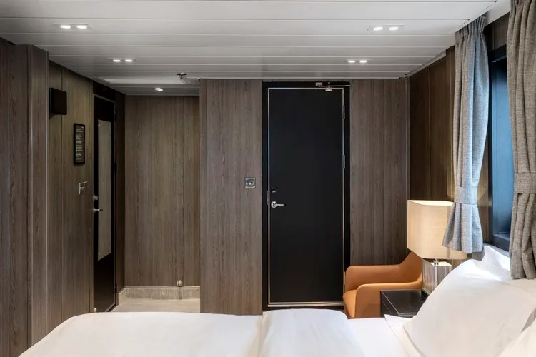 Premium Cabin