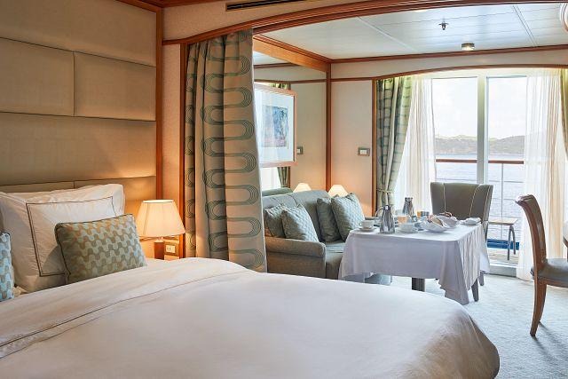Deluxe Veranda Suite
