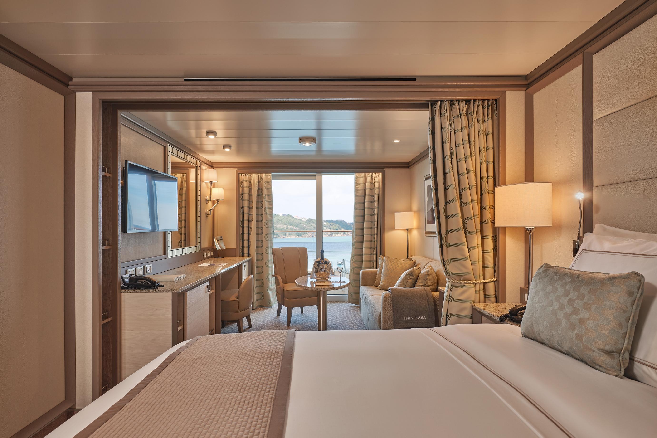 Classic Veranda Suite