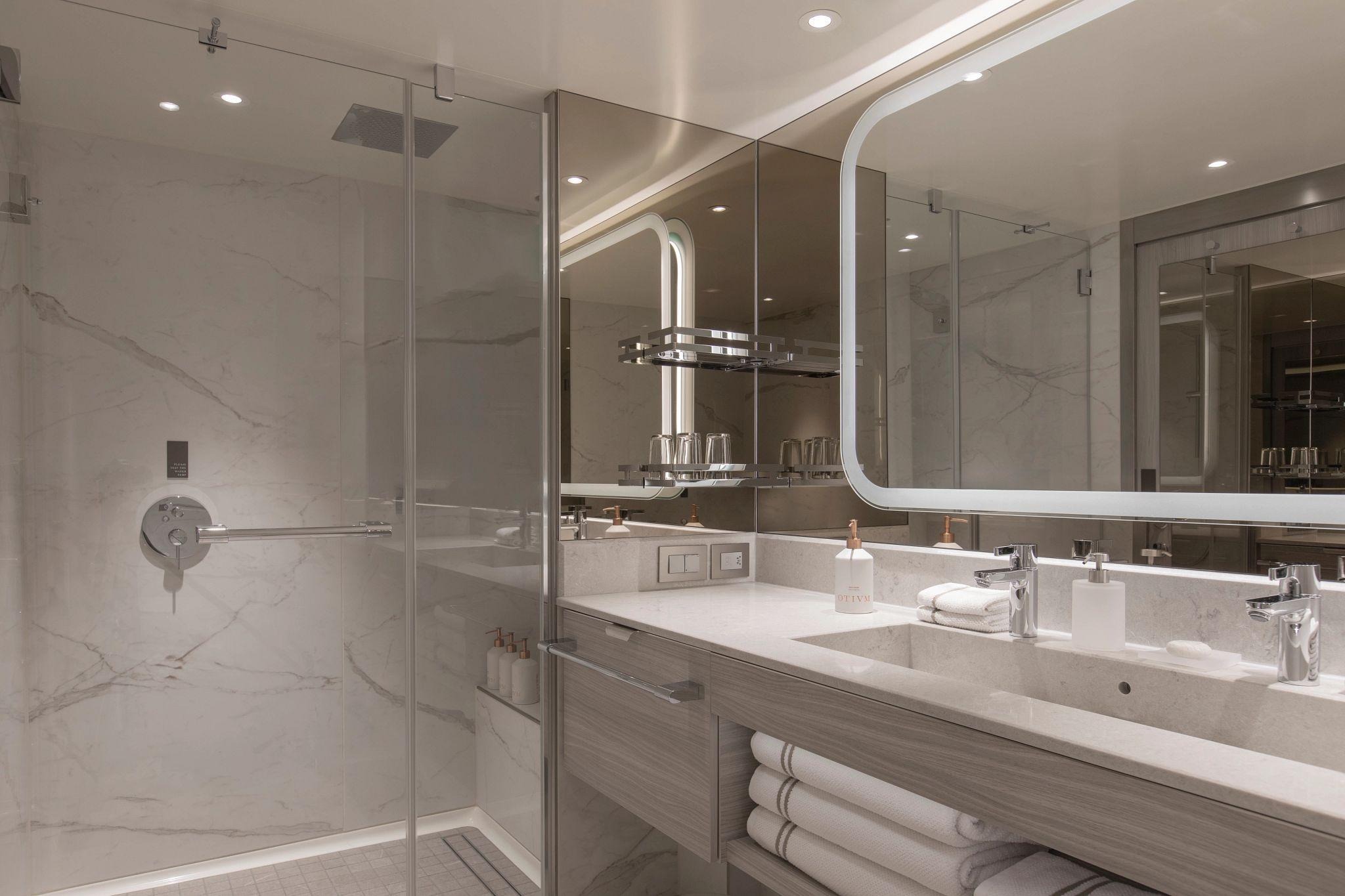 Classic Veranda Suite