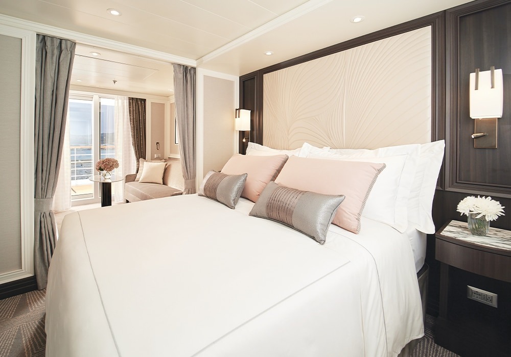 Deluxe Veranda Suite