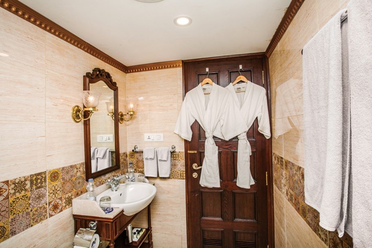 Signature Suite