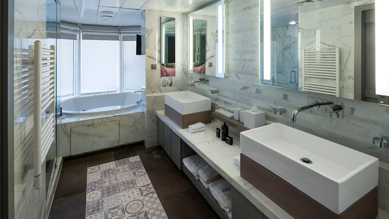 Penthouse Suite