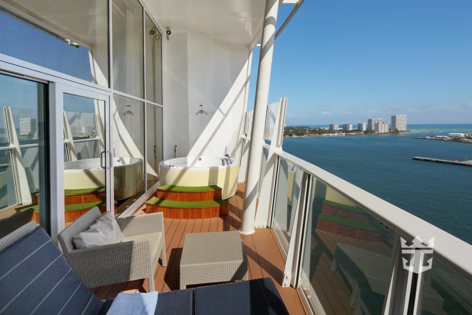 Owner's Panoramic Suite - 1 bedroom