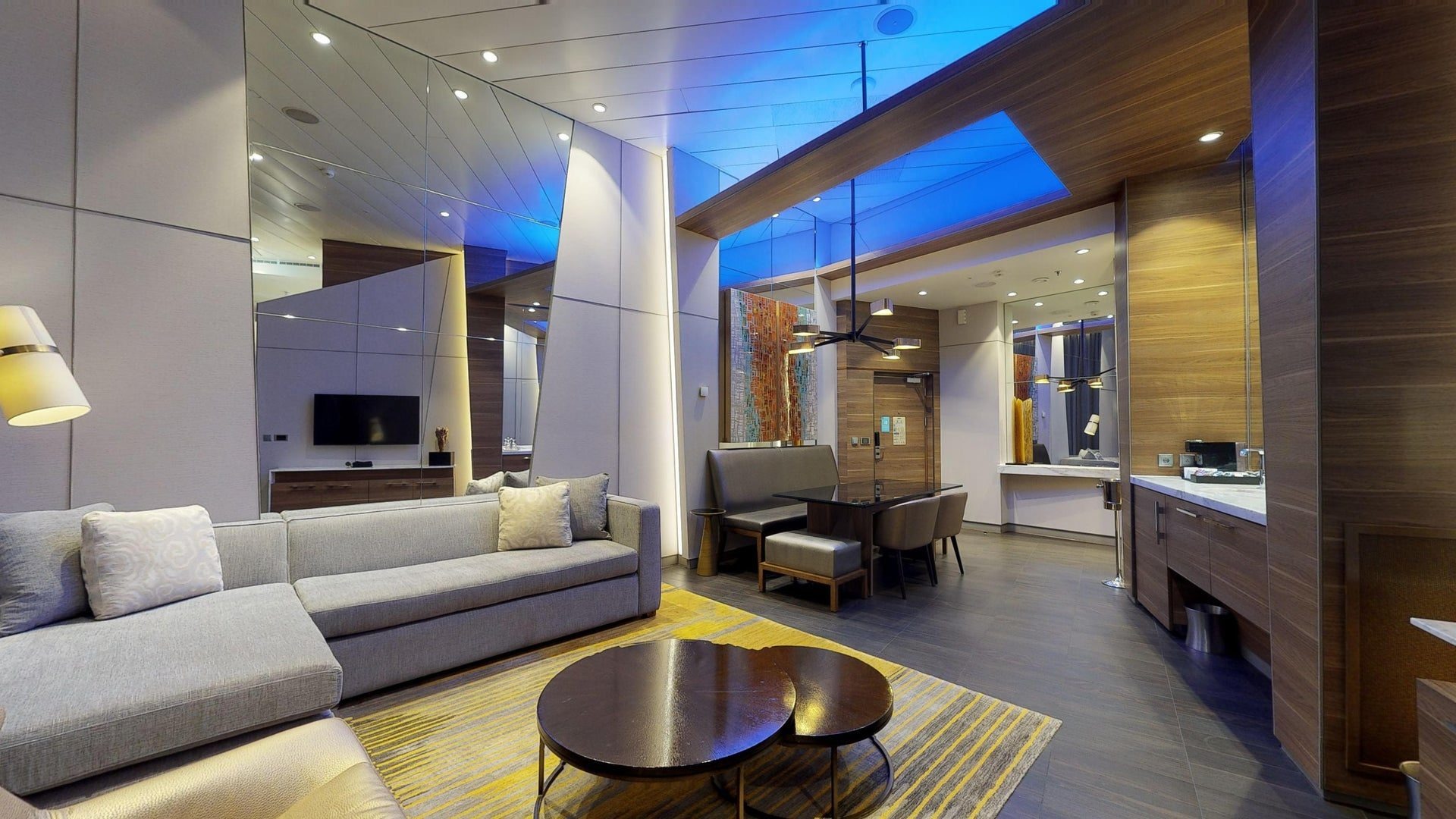 Grand Panoramic Suite - 1 Bedroom