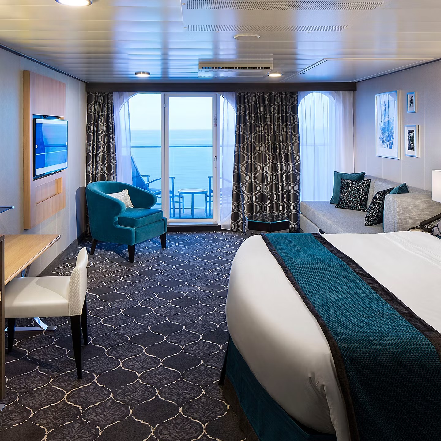 Junior Suite with Large Balcony