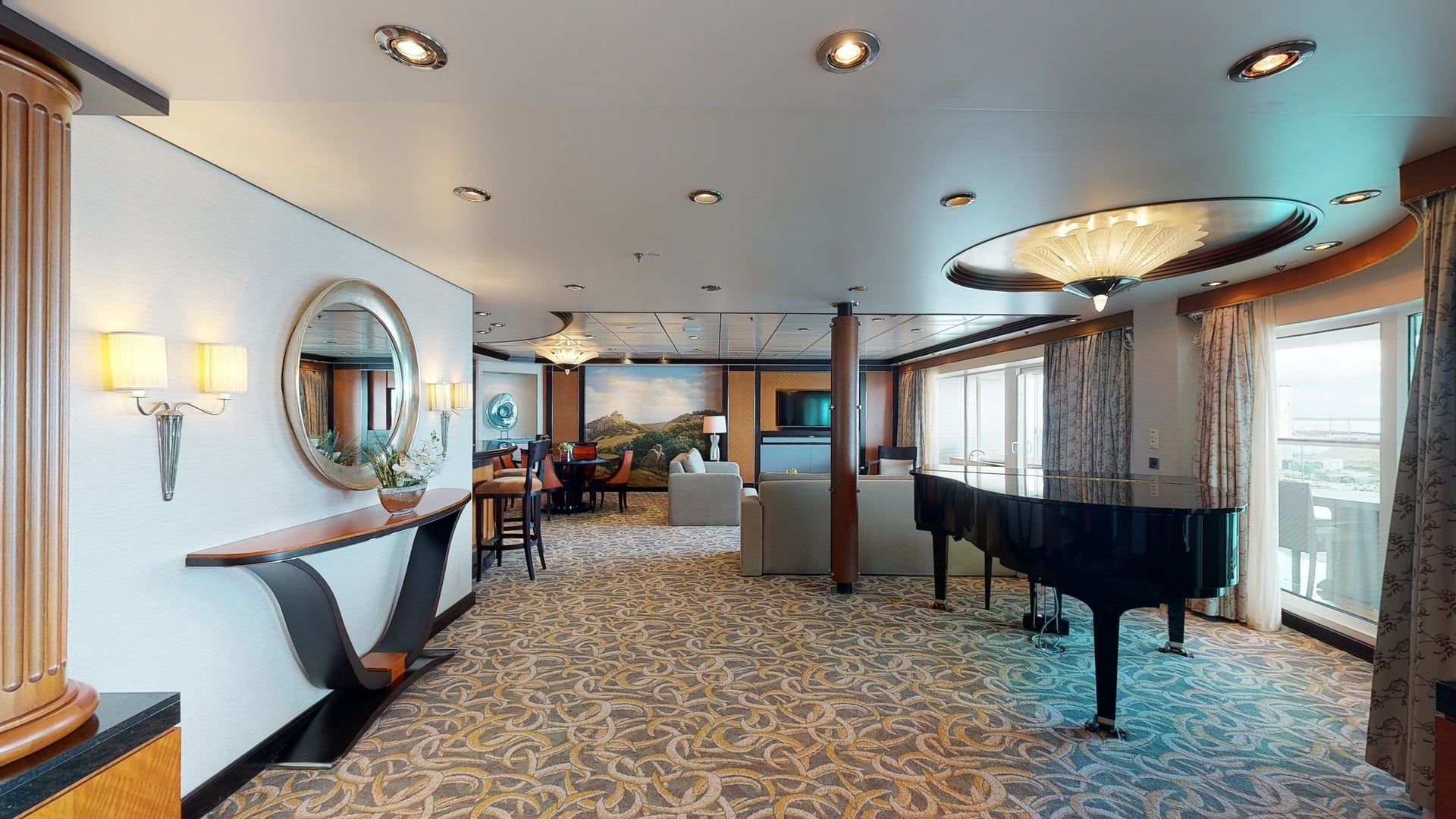 Royal Loft Suite