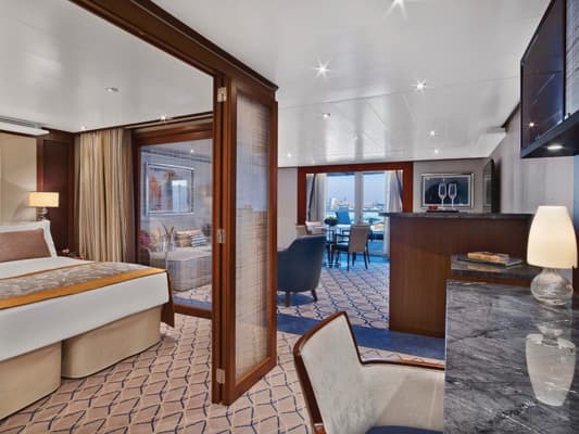 Penthouse Spa Suite