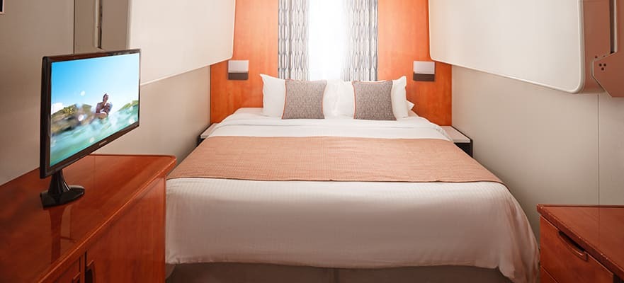 1-Bedroom Obstructed View Family Suite