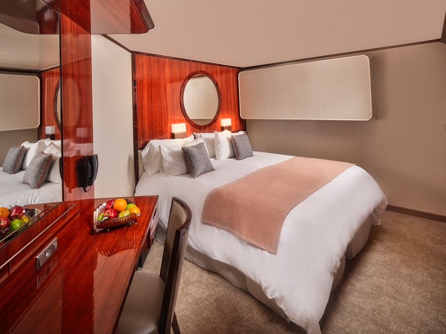 2-Bedroom Deluxe Family Suite with Balcony