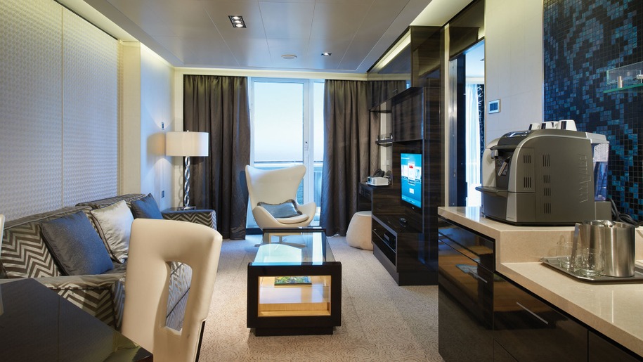 The Haven Deluxe Owner's Suite with Balcony