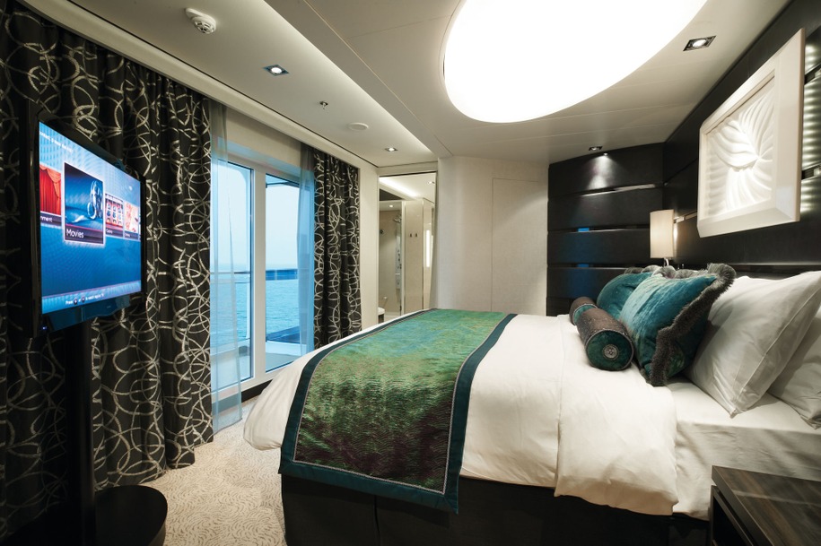 The Haven Deluxe Owner's Suite with Large Balcony
