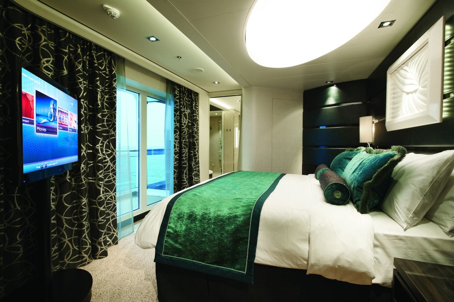 The Haven Deluxe Owner's Suite with Large Balcony