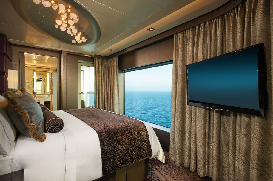 The Haven Deluxe Owner's Suite with Large Balcony