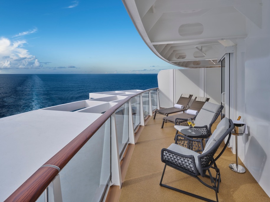 Aft-Facing Penthouse with Balcony