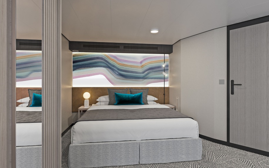 Aft-Facing Suite with Large Balcony
