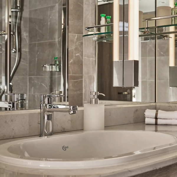 Classic Veranda Suite